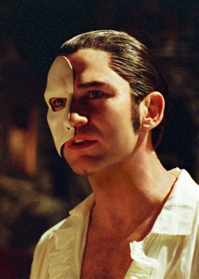 How Old Was Gerard Butler in Phantom of the Opera and Why Do Bananas Glow Under Blacklight?